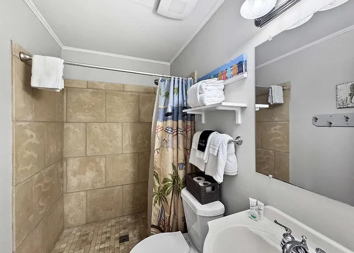 Bonnie Dune - Retreat For 8 Holiday home Gulf Shores
